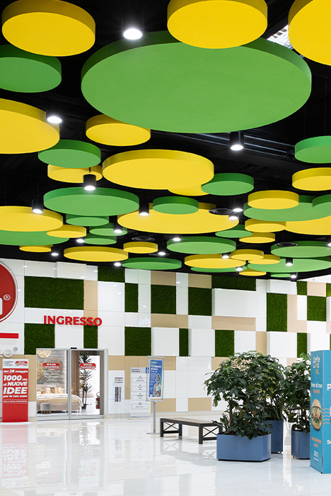 inteno del centro commerciale Mongolfiera a Lecce
